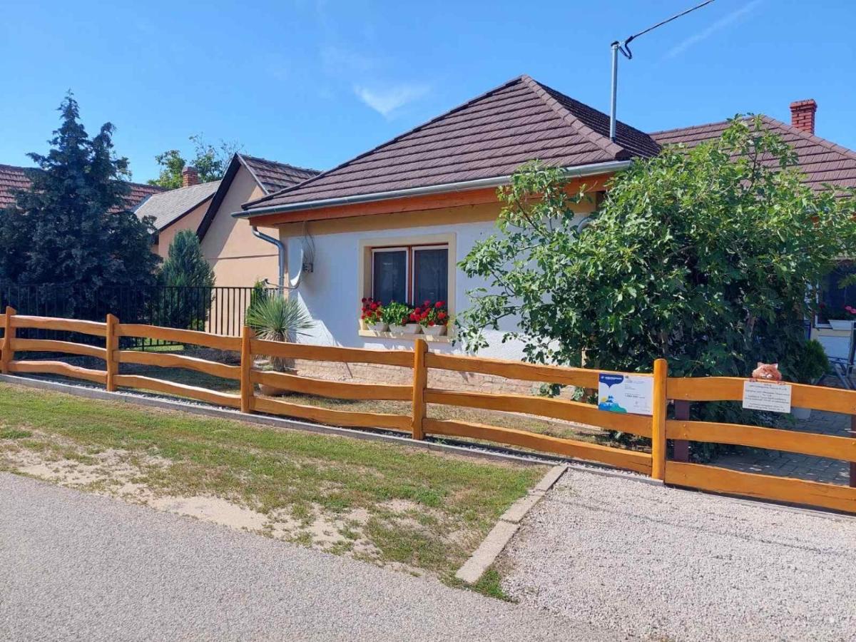 Apartamento Pol-Lak Szolosgyorok Exterior foto